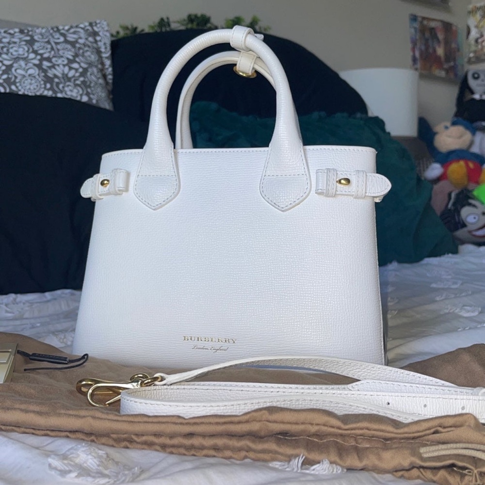 FINAL SALE: Burberry House Check Derby Leathersmall Banner Tote